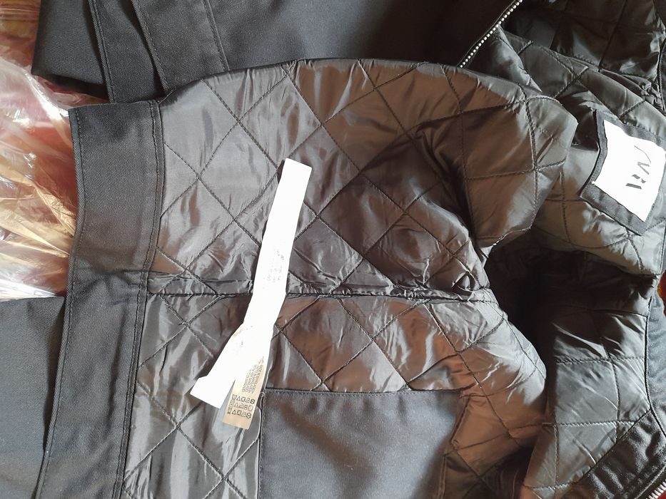 Мужская стильная куртка  из плотной джинсовой ткани