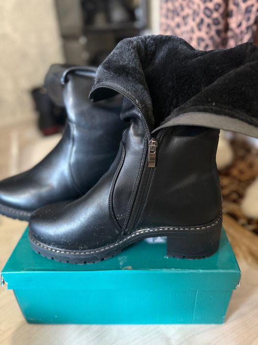 Зимный ботинки женская