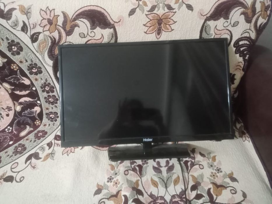 Телевизор б/у .    Haier 55 *35,*65.