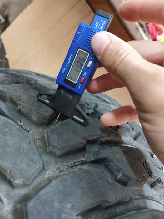 Джанти с гуми 33х12.5х18