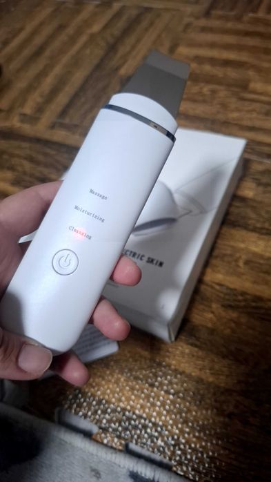 Електрическа машинка за почистване на лице