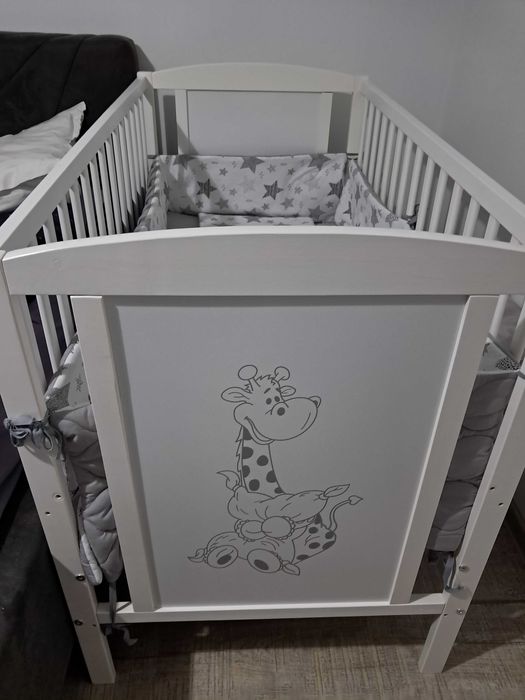 Mama și copilul pătuț bebeluși