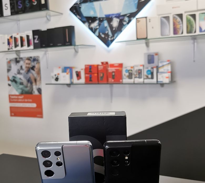 Samsung S21 Ultra / Silver/Black / 128 GB / DeluxGSM