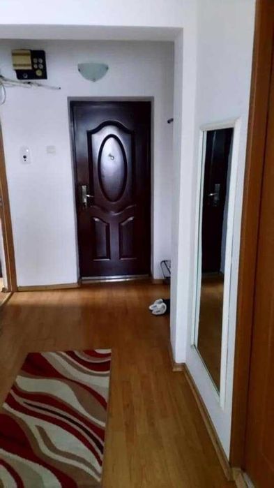 Inchiriez apartament 2 camere decomandate,zona Iulius Mall lângă lacul 3