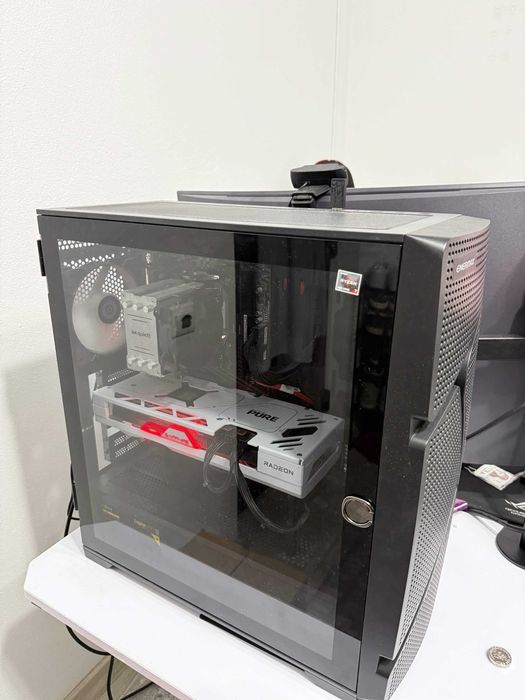 PC Gaming Ryzen 7 5700X3D / RX 7700 XT 12GB / 32GB RAM