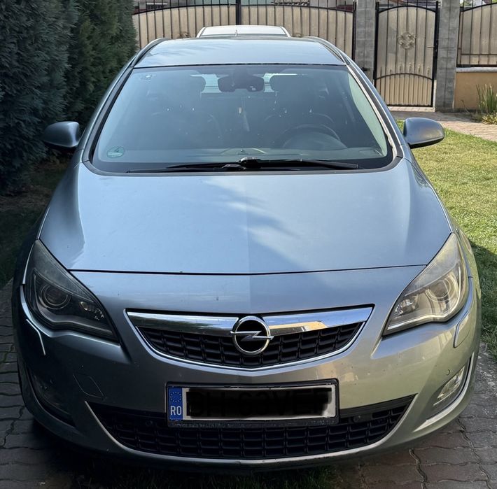 Autoturism Opal Astra J