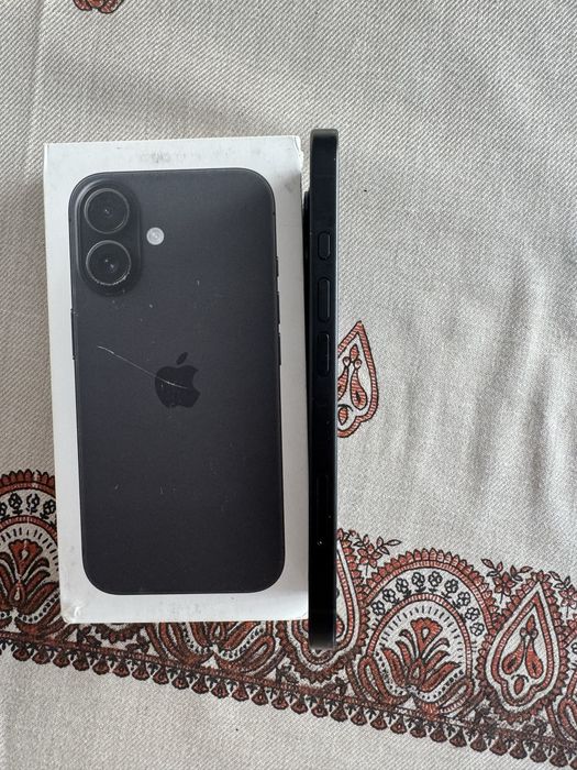 Продам IPhone 16 128 gb
