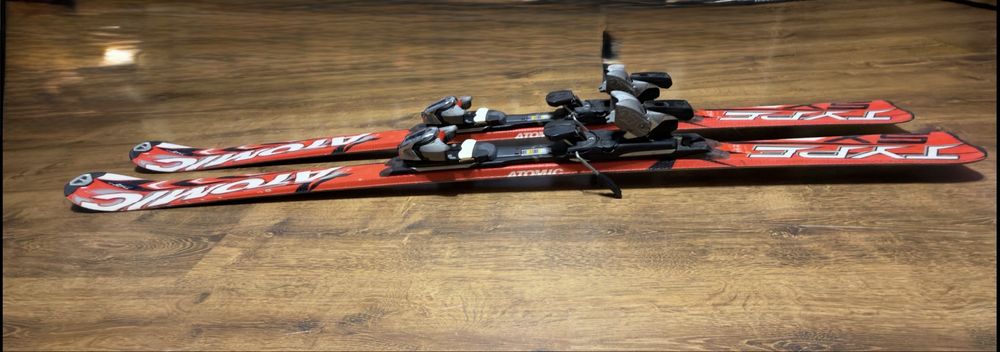 Schiuri Atomic Type SX  + bețe Atomic + manuși piele Reusch