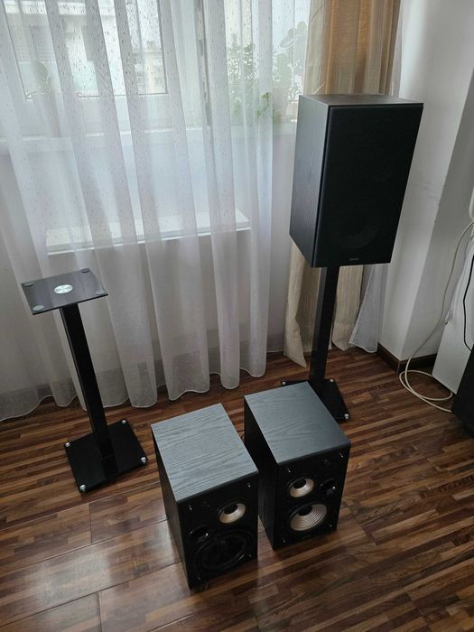 Boxe Edifier R2850DB-BK (150W RMS) + Edifier R2750DB-BK (136W RMS)