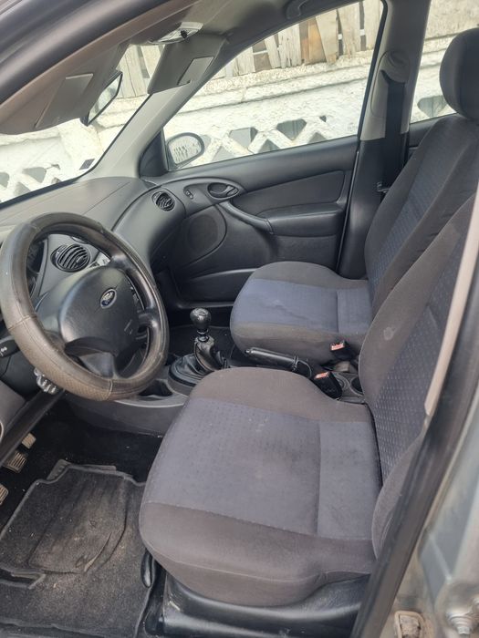 Vand Ford Focus an 2005