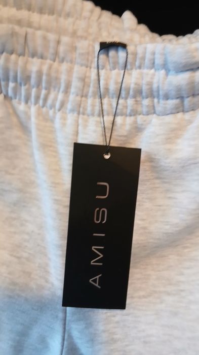 Pantaloni damă de la New Yorker