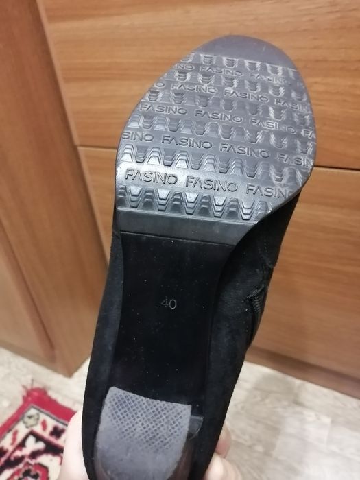 Продам сапоги замшевые