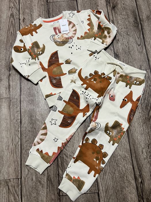 В наличии комплект от next