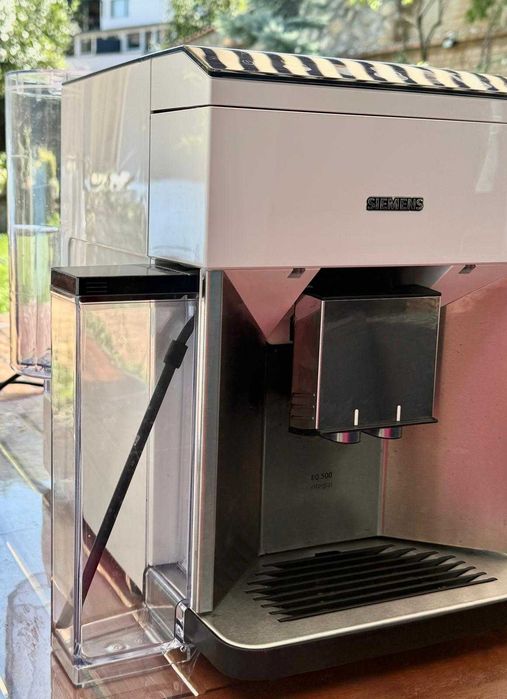 Espressor automat Siemens 1500 W, ca nou, presiune pompa 15 bari