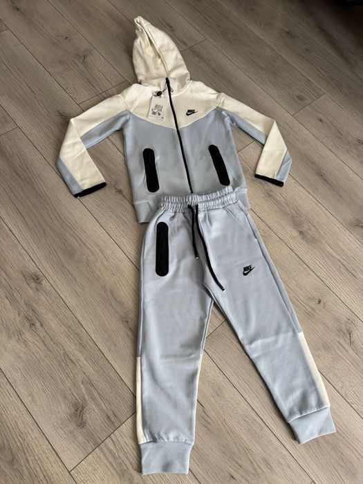 Trening Nike Tech copii marimea 92,128,140
