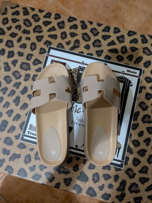 Нови дамски чехли