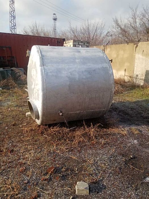 Бочка ёмкость алюминь  3,7 м3
