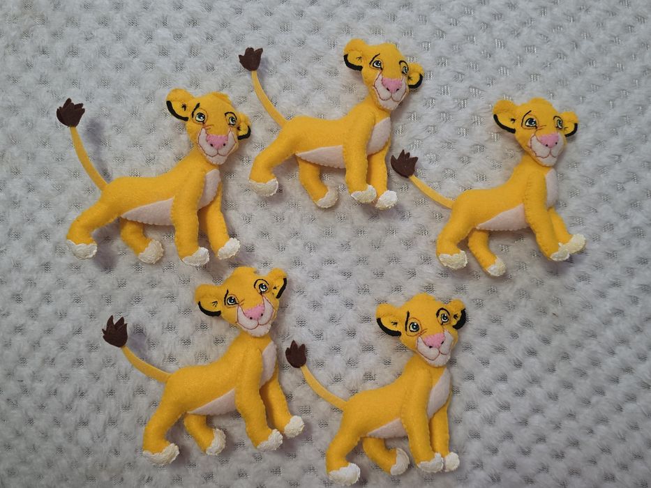 Figurine din fetru pentru lumanari botez, trusouri etc