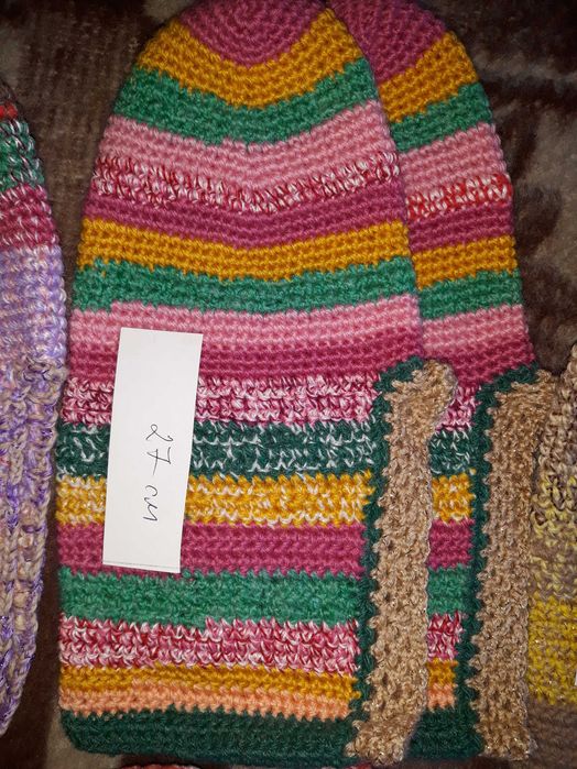 Домашно плетени вълнени терлици