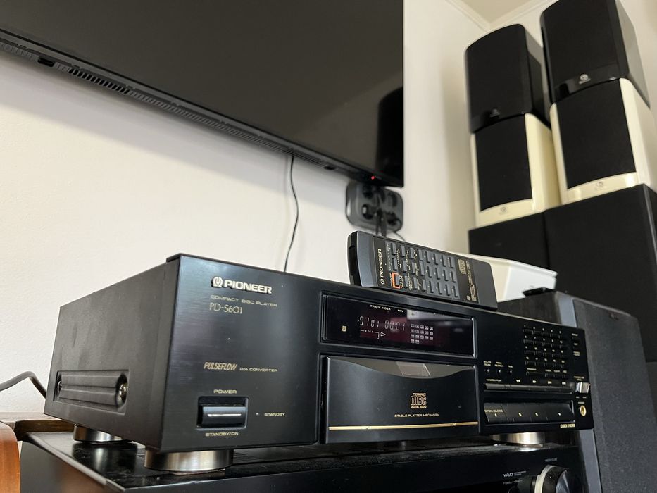 Cd-player Top Pioneer PD-S601 cu platan