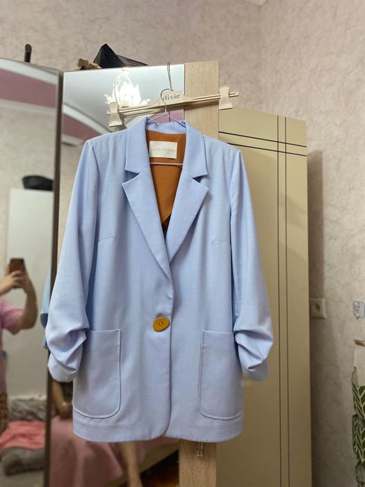 Пиджак срочно продам