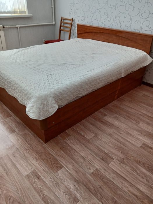 Кровать двуспальная