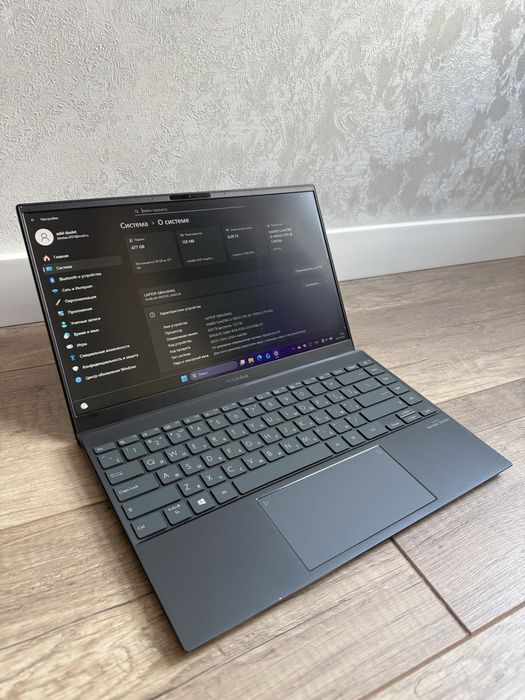 ASUS ZenBook UX425JA