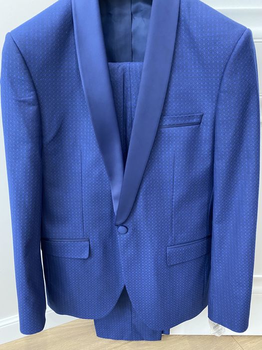 Продам пиджак, смокинг