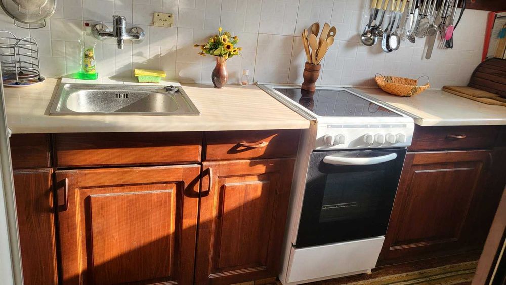 Тристаен апартамент в жк. Тракия, блок 23