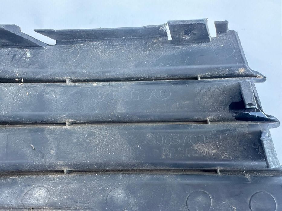 Grila bara stanga fata fara proiector Volvo S40 V50 2004-2007 30657009