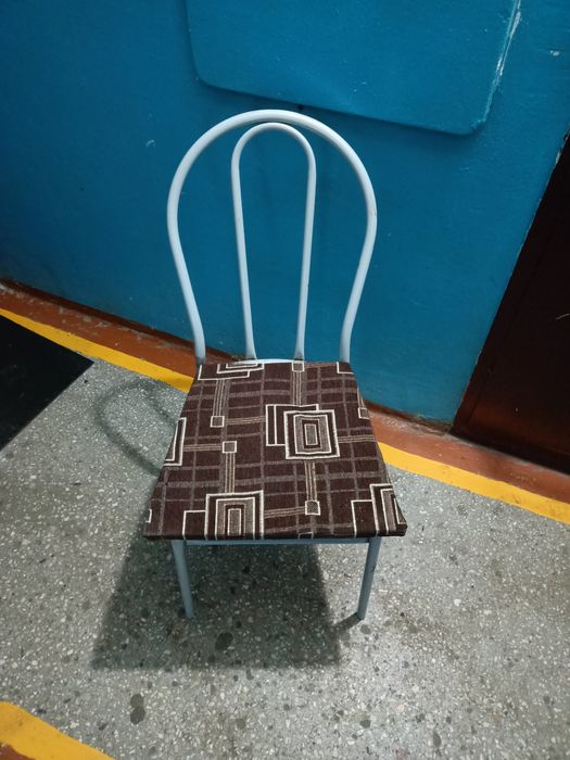 Продам стул 4000