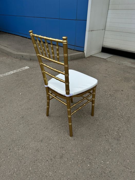 Продам стулья кьявари деревянные