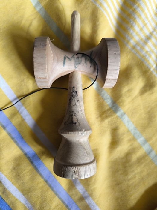Vând kendama nou nouță