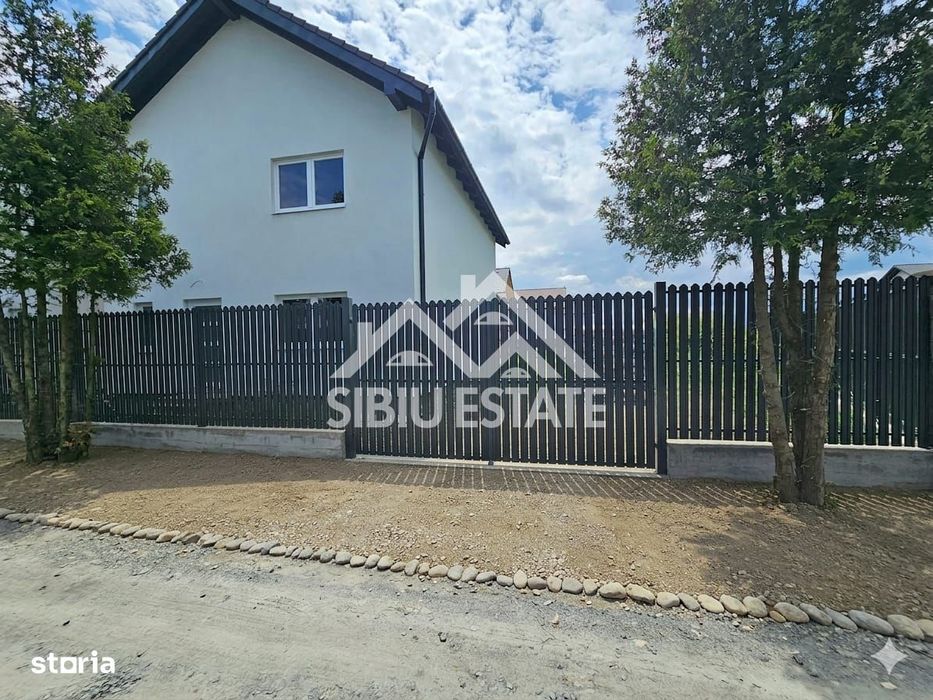 Casa 5 camere dormitor la parter