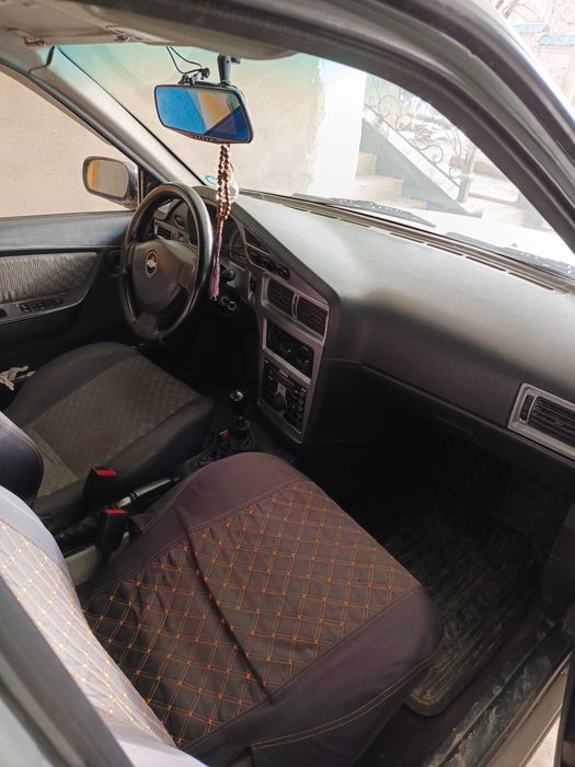 Некся 2 1.6  донс Сотилади 2010 йил