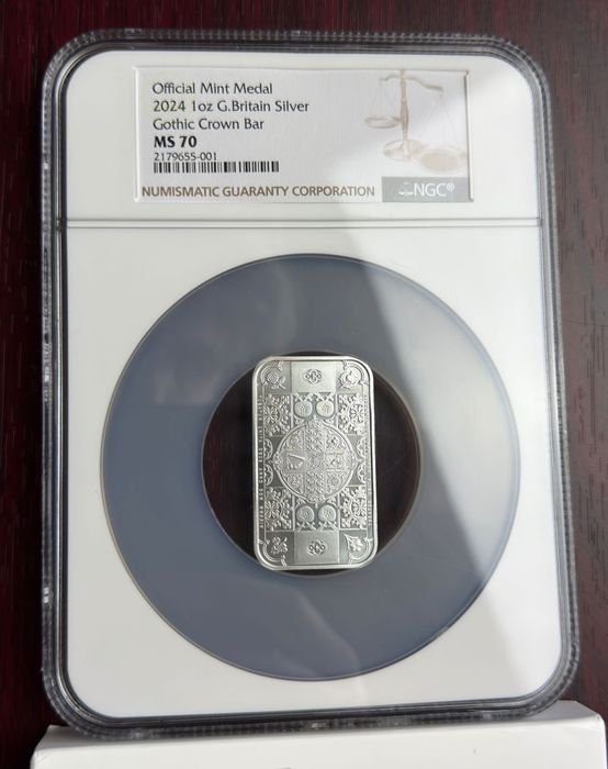 2025 1oz Royal Mint The Gothic Crown silver bar gradata NGC MS70