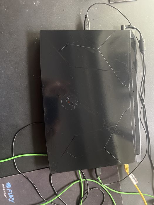 Геймърски лаптоп MSI 15/i7/16GB/SSD