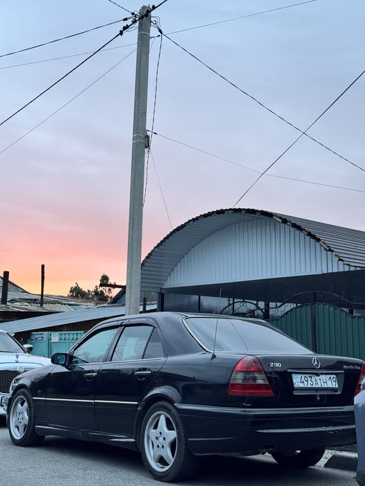 Продам Mercedes-Benz c280 год1995