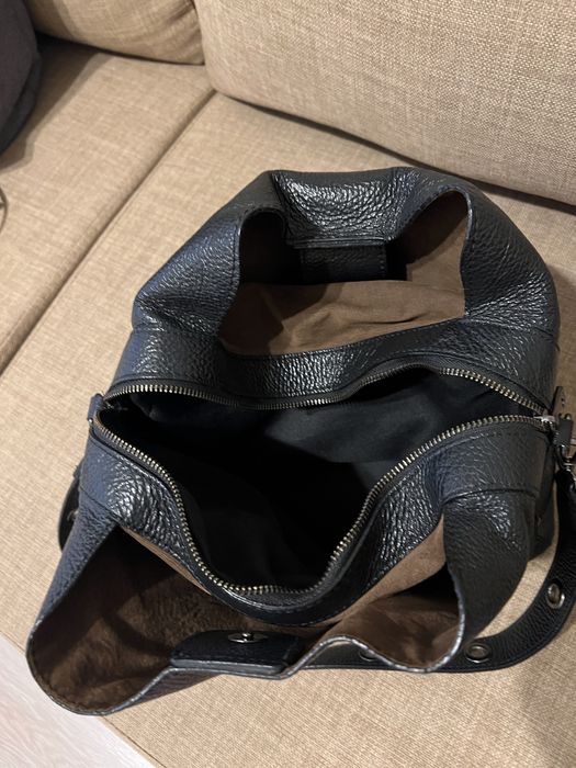 Дамска кожена чанта + подарък