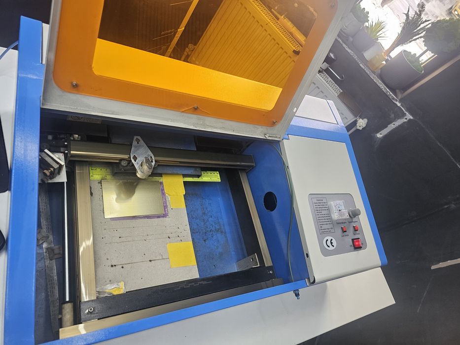 Masina de gravat  k40 (laser co2 40w)
