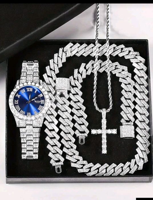 Set De Argint Strălucitor ( Exact ca in poze )