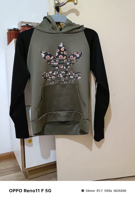 Hanorac adidas, fete 9-10 ani