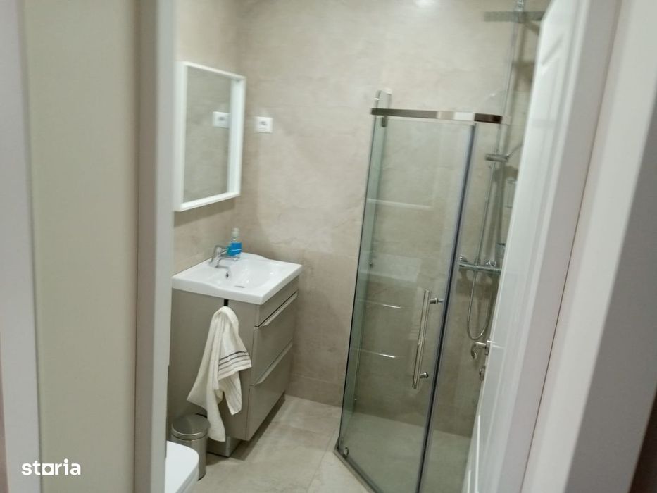 Casă P+1+M, ideală locuit sau investiție. Curte cu foișor+bucătărie