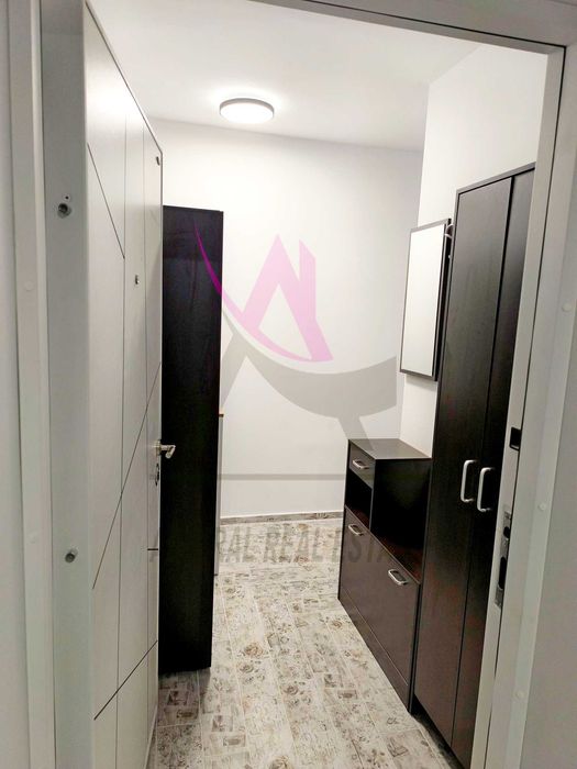 Дава се под наем Двустаен апартамент в Варна, Кайсиева градина - 55 кв.м за 348.84 € - Снимка #3