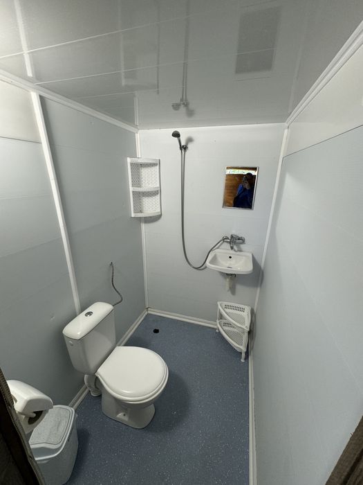 Каравана с веранда 60кв. + баня и тоалетна