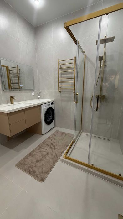 ЖК "Мухташам" 2 комнатная 70 м2  ор-р Алайский базар КА