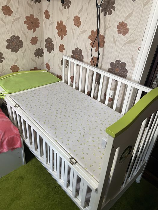 Detskiy kravat sotiladi