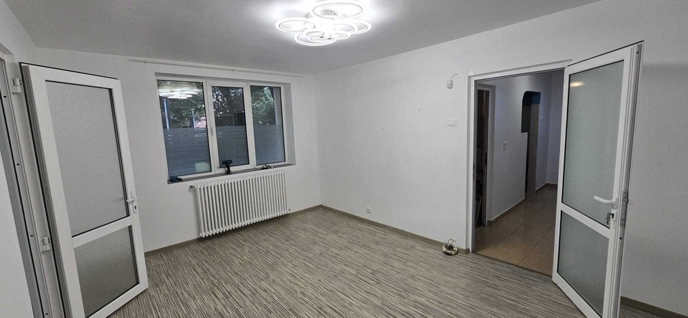 Inchiriez apartament 2 camere