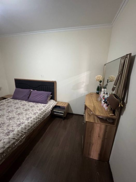 Sotiladi  Sergeli 7 A  2/2/7.  2 xona  metro 100 metor