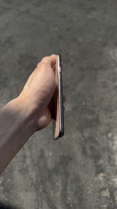 iPhone xs gold 64gb
